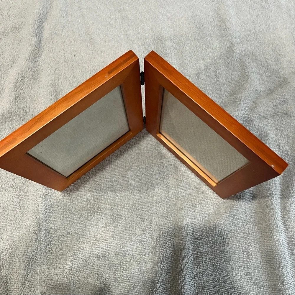 Elegant Brown Solid Wood Double Bifold Picture Frame‎ 5x7 Home Decor Memories
